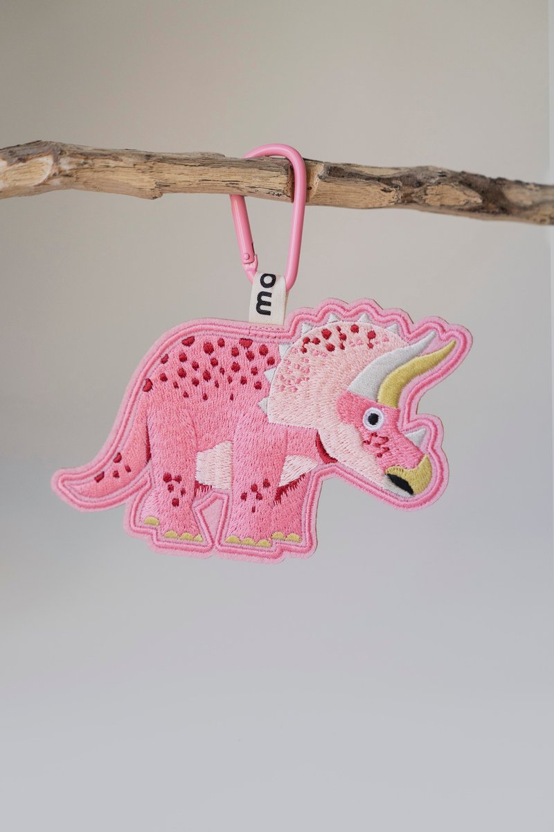 Customized embroidery tag-Triceratops - พวงกุญแจ - งานปัก สึชมพู