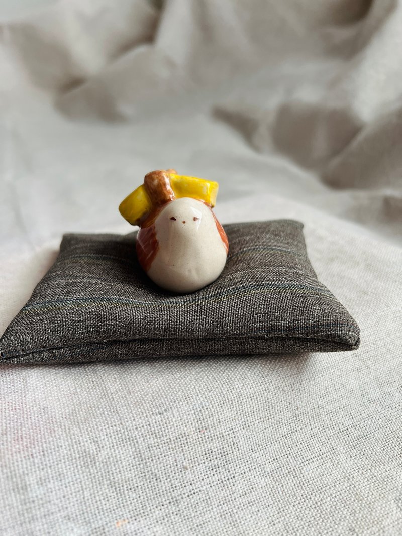 Snow Elf Series Sushi No. 9 04 Seaweed Tamagoyaki Hand-kneaded Pottery 5.5 x 3.5 x H4.1 cm - ตุ๊กตา - ดินเผา 