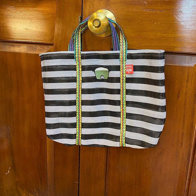 刺繍 漁師バッグ -電気釜 - トート・ハンドバッグ - その他の素材 多色