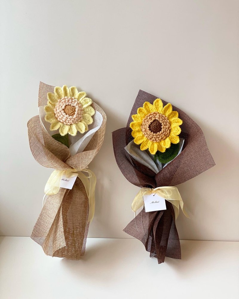 Braided Sunflower Bouquet/Graduation Bouquet/Braided Flowers/Birthday Gift - Items for Display - Cotton & Hemp 