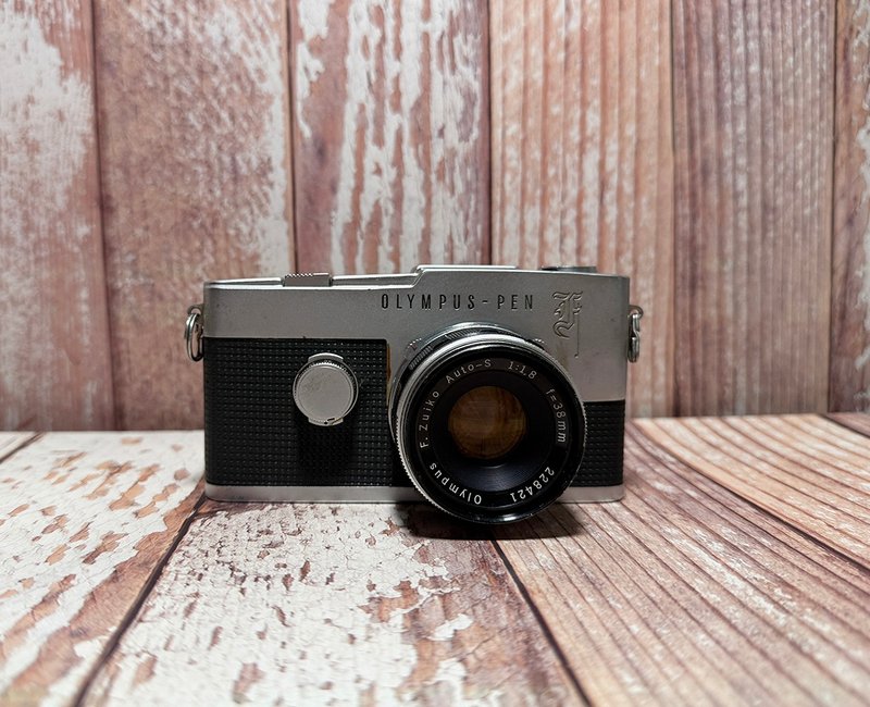 Olympus PEN F 半格單眼相機 - 相機/拍立得/底片相機 - 其他材質 銀色