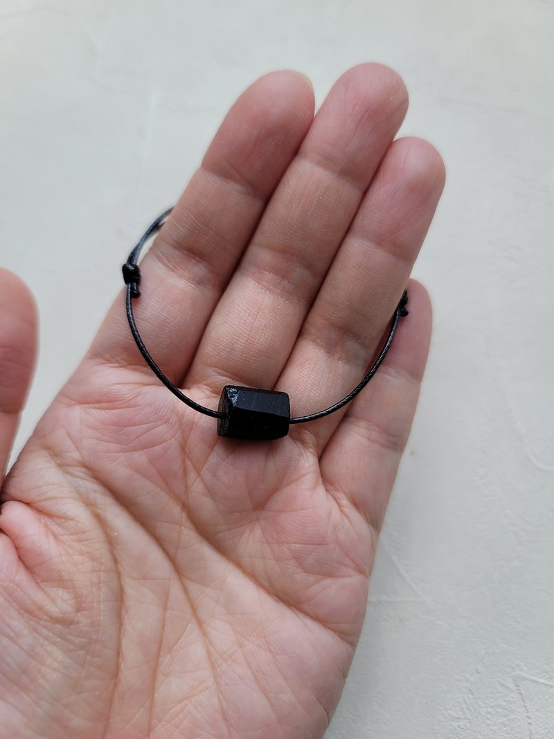 Simple black tourmaline bracelet - crystal cord bracelet - สร้อยข้อมือ - เครื่องเพชรพลอย สีดำ