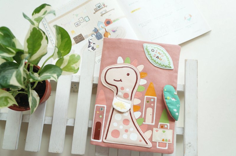 Hand pantined  dinosaur baby health manual set(pink) - Baby Gift Sets - Cotton & Hemp Pink