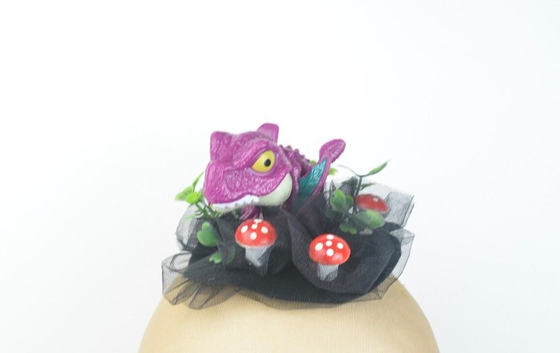 Headpiece Pink Dinosaur with Bright Red Mushrooms & Veil Woodland Fairy Kawaii - 髮夾/髮圈 - 其他材質 粉紅色