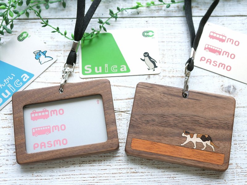 Neck strap wooden card holder/Tortoiseshell Cat - ที่เก็บนามบัตร - ไม้ สีนำ้ตาล