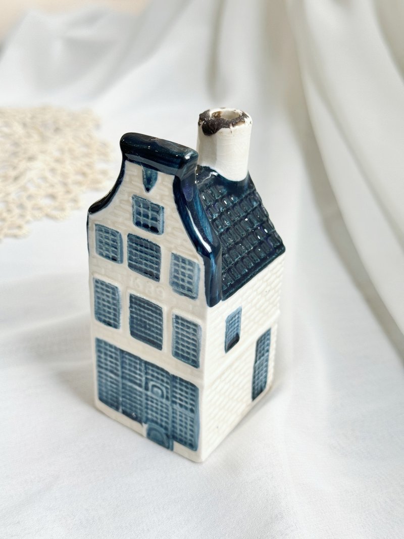 [Good Day Fetish] Netherlands KLM Royal Airline Delft Blue Pottery Cabin #Unnumbered - ของวางตกแต่ง - ดินเผา ขาว