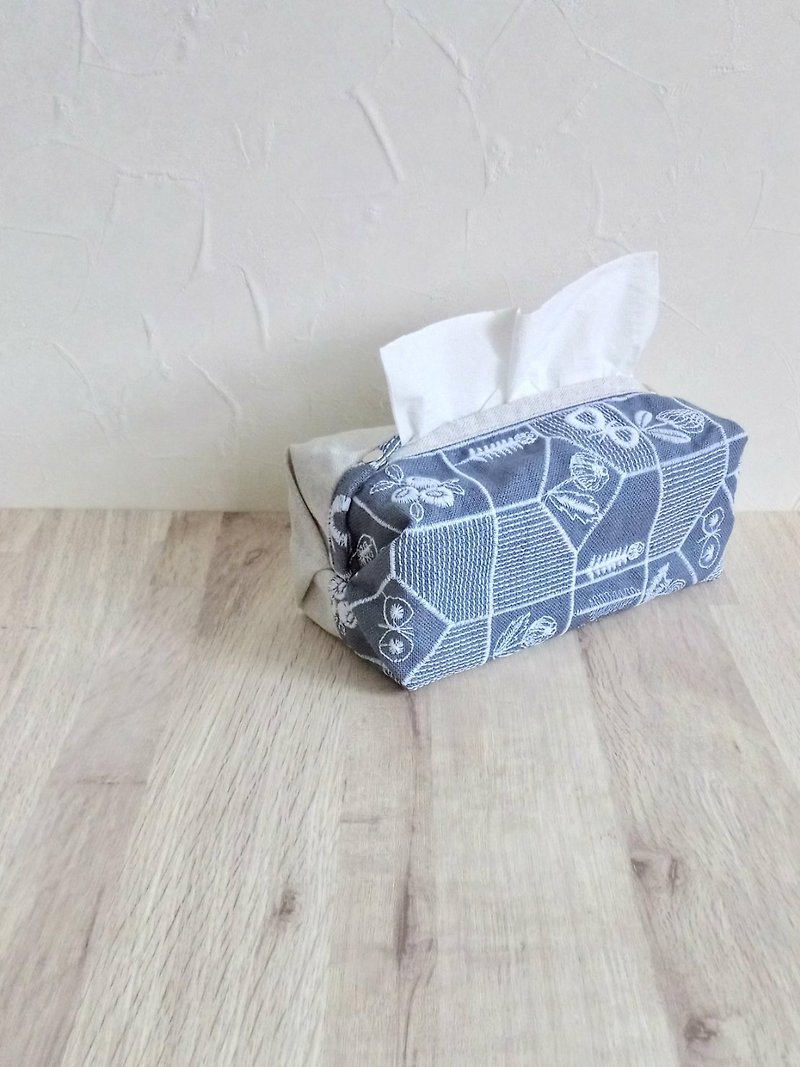 [ITS/Double Tissue Tissue Cover] Flower Story Japanese embroidery cloth French Silver onion cloth can be purchased with a lanyard! - Tissue Boxes - Cotton & Hemp Gray
