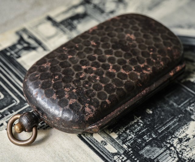 フランスの珍しい古い金属ハンマー カード プレス ボタン コイン