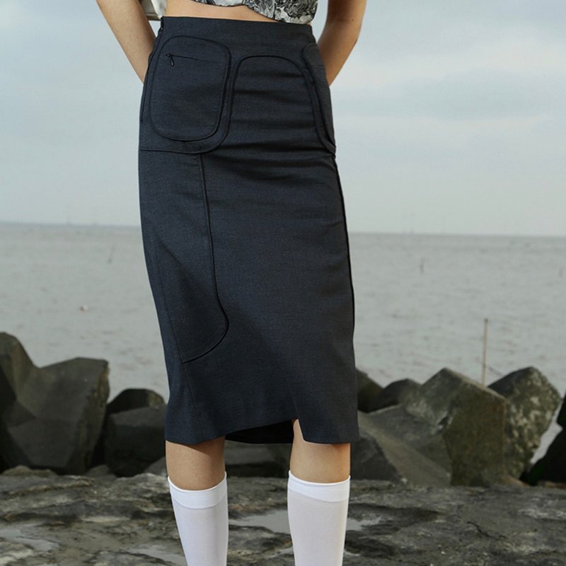 Retro three-dimensional tailoring dark gray pressed fashionable high-waisted skirt - กระโปรง - เส้นใยสังเคราะห์ สีเทา