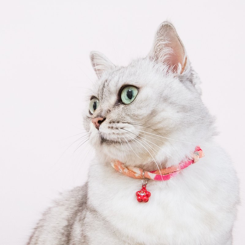 和柄生地の猫用首輪 (桜色+梅型鈴) - 首輪・リード - シルク・絹 ピンク