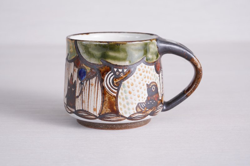 Triangle Mug - Mugs - Pottery 