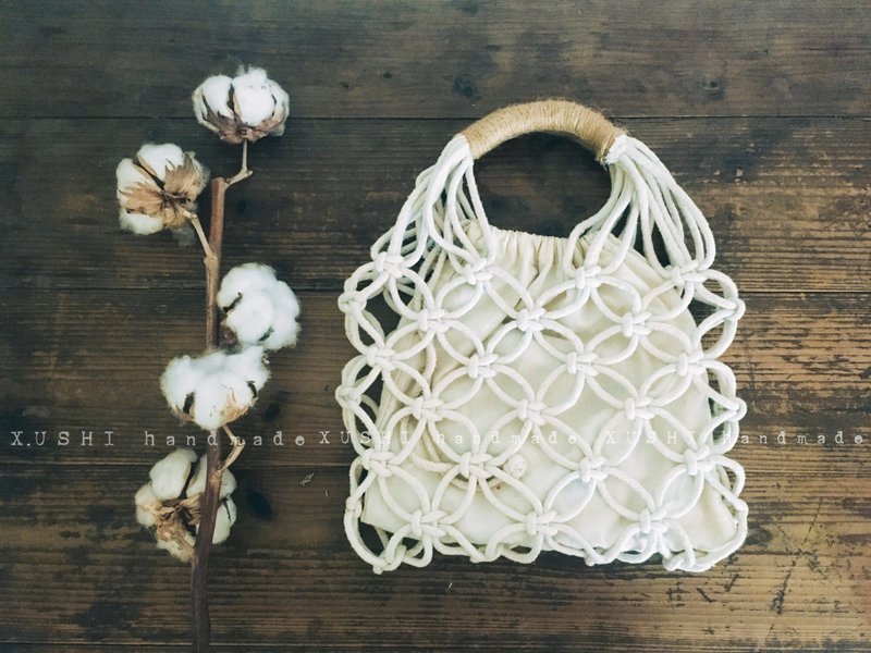 handmade bag - กระเป๋าถือ - ผ้าฝ้าย/ผ้าลินิน 