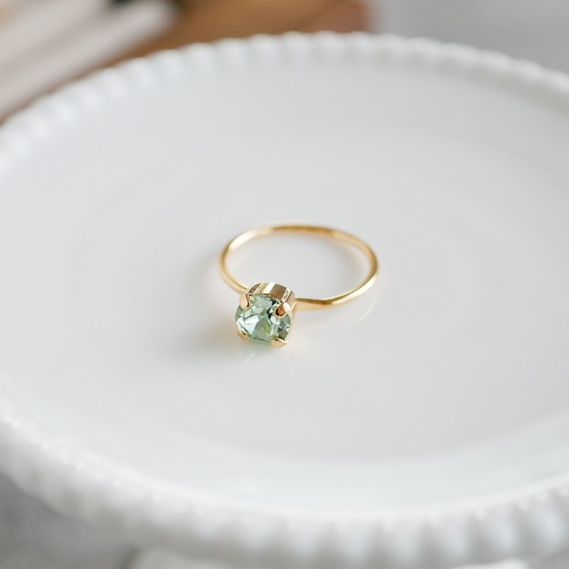 Swarovski Crystal/Delicate simple ring - แหวนทั่วไป - คริสตัล สีเขียว