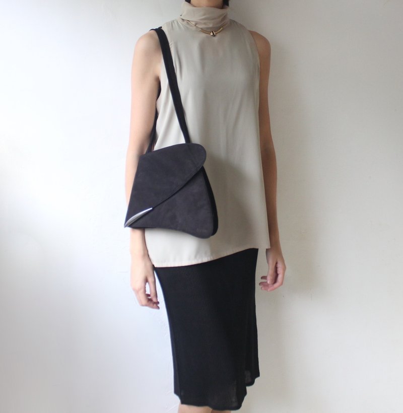 FOAK vintage Italian apricot sleeveless vest - เสื้อกั๊กผู้หญิง - วัสดุอื่นๆ 