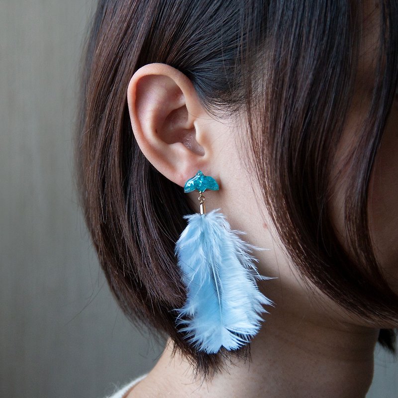 冬鳥の耳飾り-sky blue- ピアスorイヤリング - 耳環/耳夾 - 塑膠 藍色