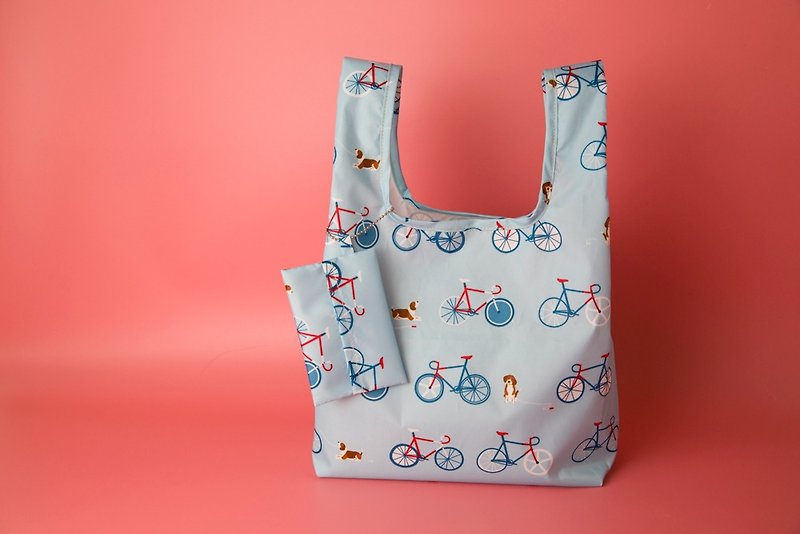 Dog and bicycle / waterproof shopping bag / side backpack / beverage bag / picnic bag - กระเป๋าถือ - วัสดุกันนำ้ สีน้ำเงิน