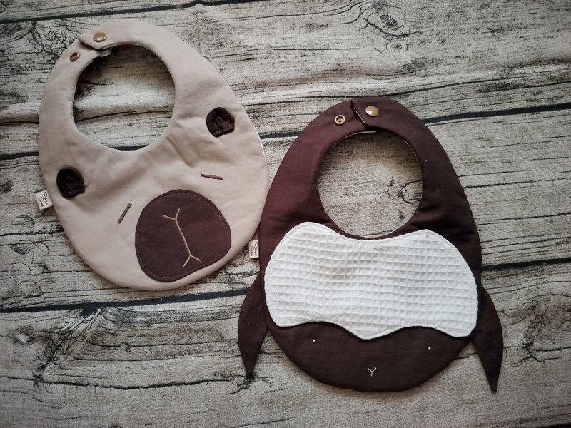 Handmade bibs, pure cotton saliva towels, capybara Valais black-nosed sheep baby bibs for the first month - ผ้ากันเปื้อน - ผ้าฝ้าย/ผ้าลินิน สึชมพู