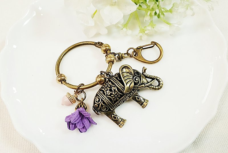 Paris*Le Bonheun. Fantasy forest series. Elephant. Colorful acorn flower key ring - พวงกุญแจ - โลหะ หลากหลายสี
