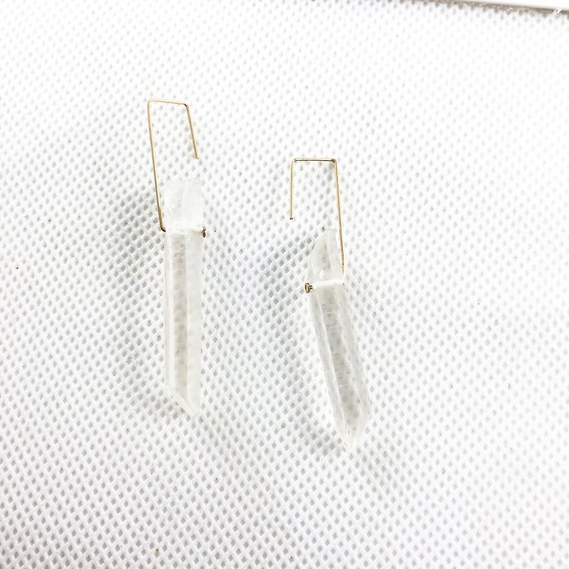 Minimalism - Natural Crystal 14kgf Earrings【 Christmas-gift】【Wedding】【crystal】 - Earrings & Clip-ons - Semi-Precious Stones Transparent