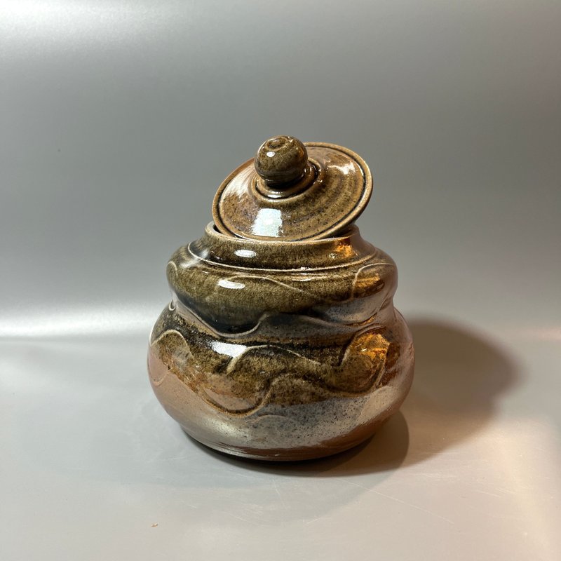 超美柴燒落灰火痕半斤茶倉 / 茶罐 / 藏茶器  / 小平凡手 - 其他 - 陶 卡其色