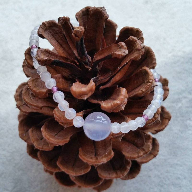 彈性手鍊 藍玉髓配小紫牙烏石榴石全鍊身為月亮石 - 手鍊/手環 - 寶石 藍色