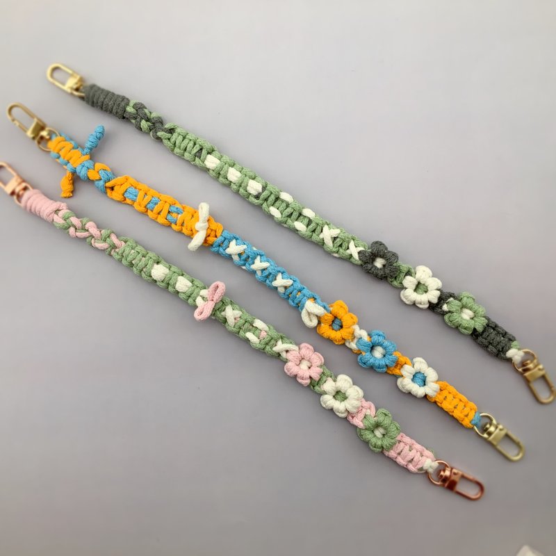 3-color flower mobile phone braided rope/wrist rope/mobile phone strap - เชือก/สายคล้อง - ผ้าฝ้าย/ผ้าลินิน 