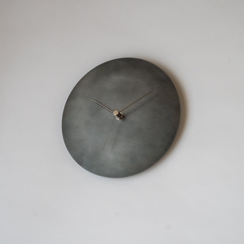 [Made to order] Wall clock type 2 / iron - Clocks - Other Metals Gray