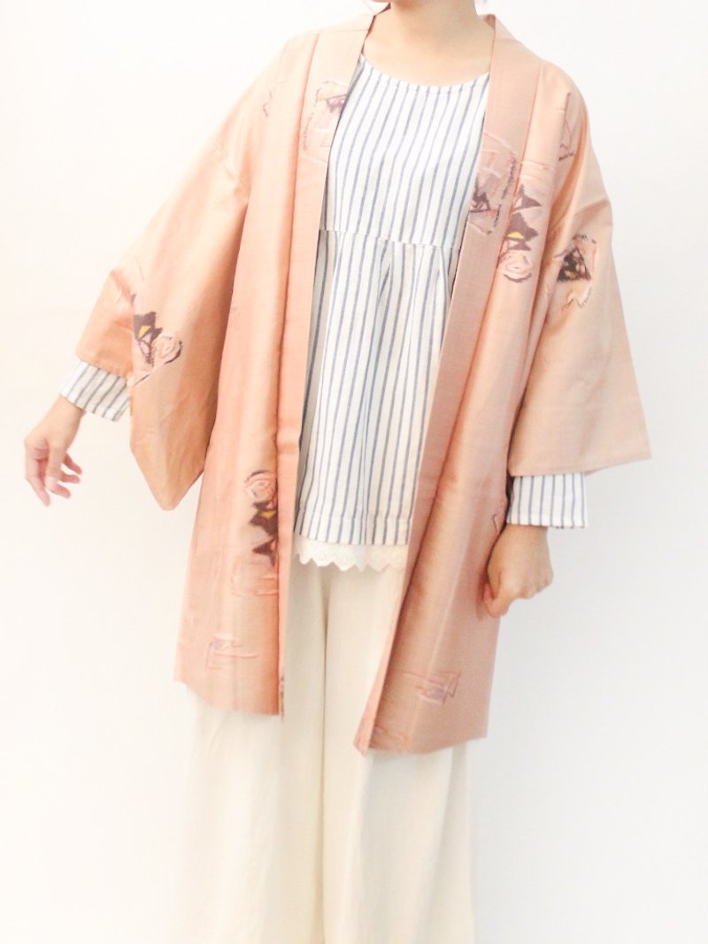  復古日本製煙燻粉橘和風印花古著羽織和服外套罩衫開衫Kimono - 女大衣/外套 - 聚酯纖維 橘色