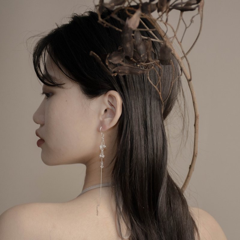 Fruitful I [Cong] Long Chain Earrings - Sterling Silver - ต่างหู - เงินแท้ สีเงิน