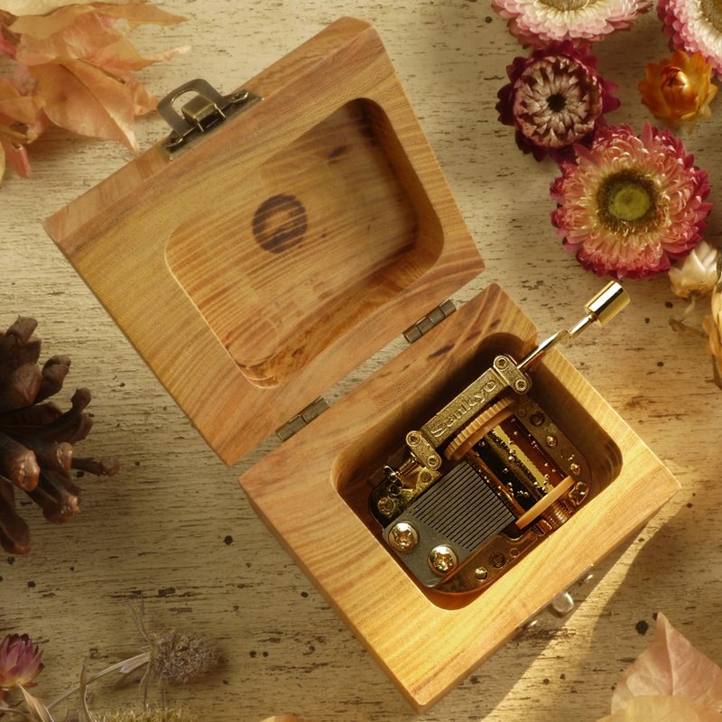 Japanese beech wood hand-cranked music box music track matching-Spirited Away hand-made wood can be engraved - เพลงอินดี้ - ไม้ สีกากี