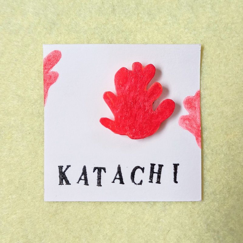 ブローチ　カエンタケ　キノコ　毒キノコ　手描き　一点もの - 胸針 - 塑膠 紅色