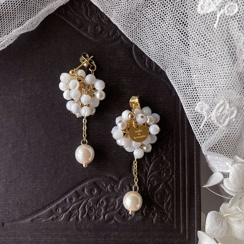 14kgf Mother of Pearl and Vintage Pearl Crushed Back Back Earrings OR Brass Ear Clips/Ear Needles/Ear Pouches - Earrings & Clip-ons - Gemstone White