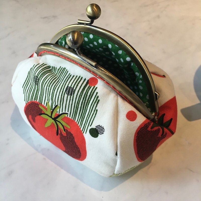 トマトの赤財布の口の金 - 財布 - コットン・麻 グリーン