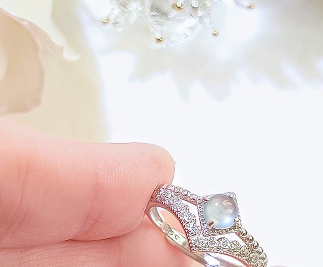 Lucky on sale goddess ring