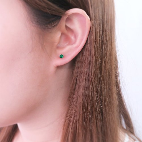 エメラルドグリーンのリング・イヤリングセット エメラルドグリーンのリング・イヤリングセット エメラルド