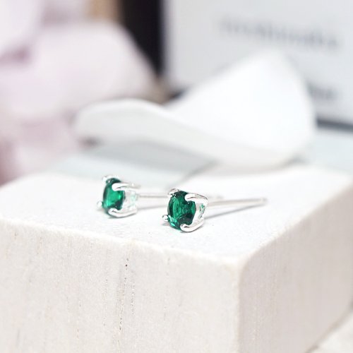 エメラルドグリーンラウンド スターリング シルバー 4 mm