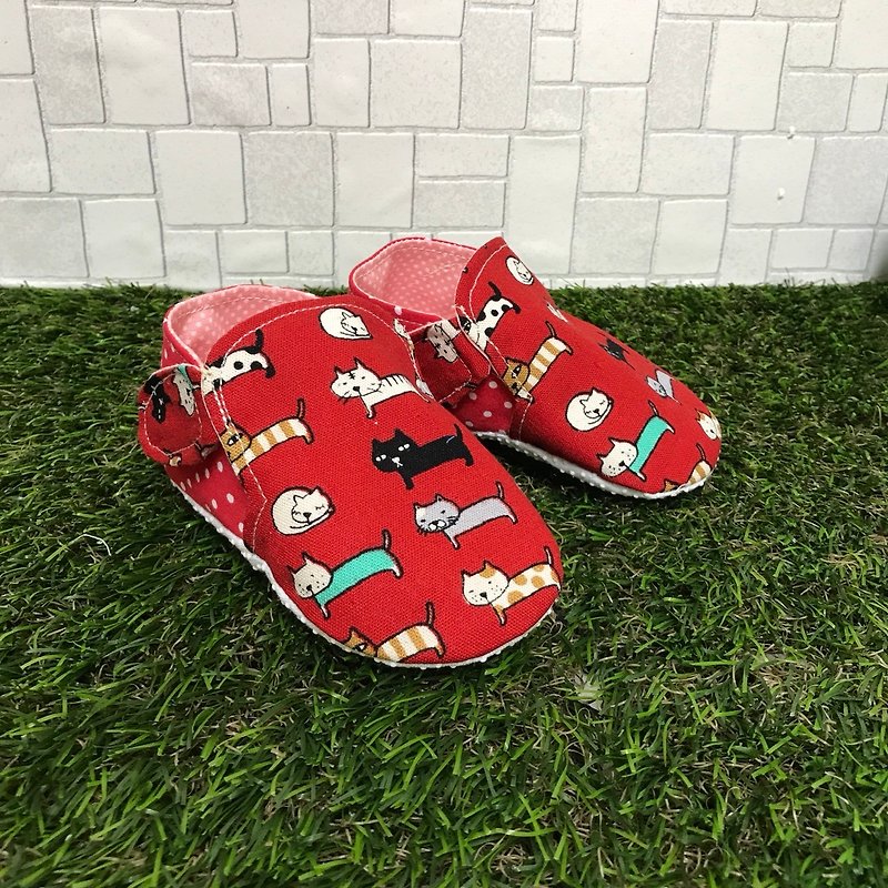 Red cat toddler shoes - รองเท้าเด็ก - ผ้าฝ้าย/ผ้าลินิน สีแดง