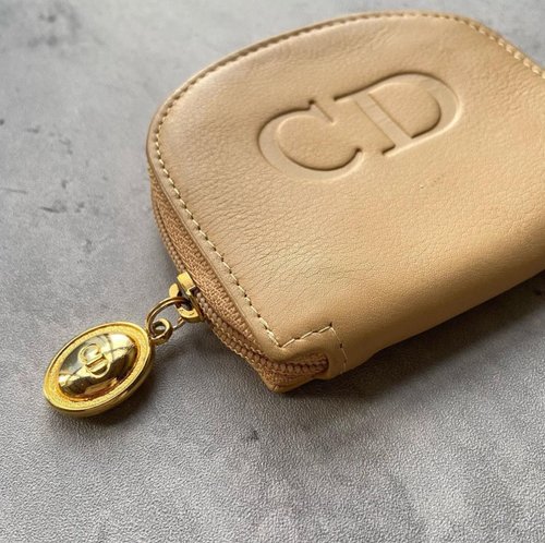 Dior coin best sale purse keychain