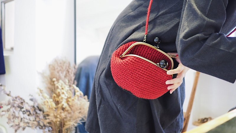 Black Purse Clasp (Red/Black) - Messenger Bags & Sling Bags - Cotton & Hemp Red