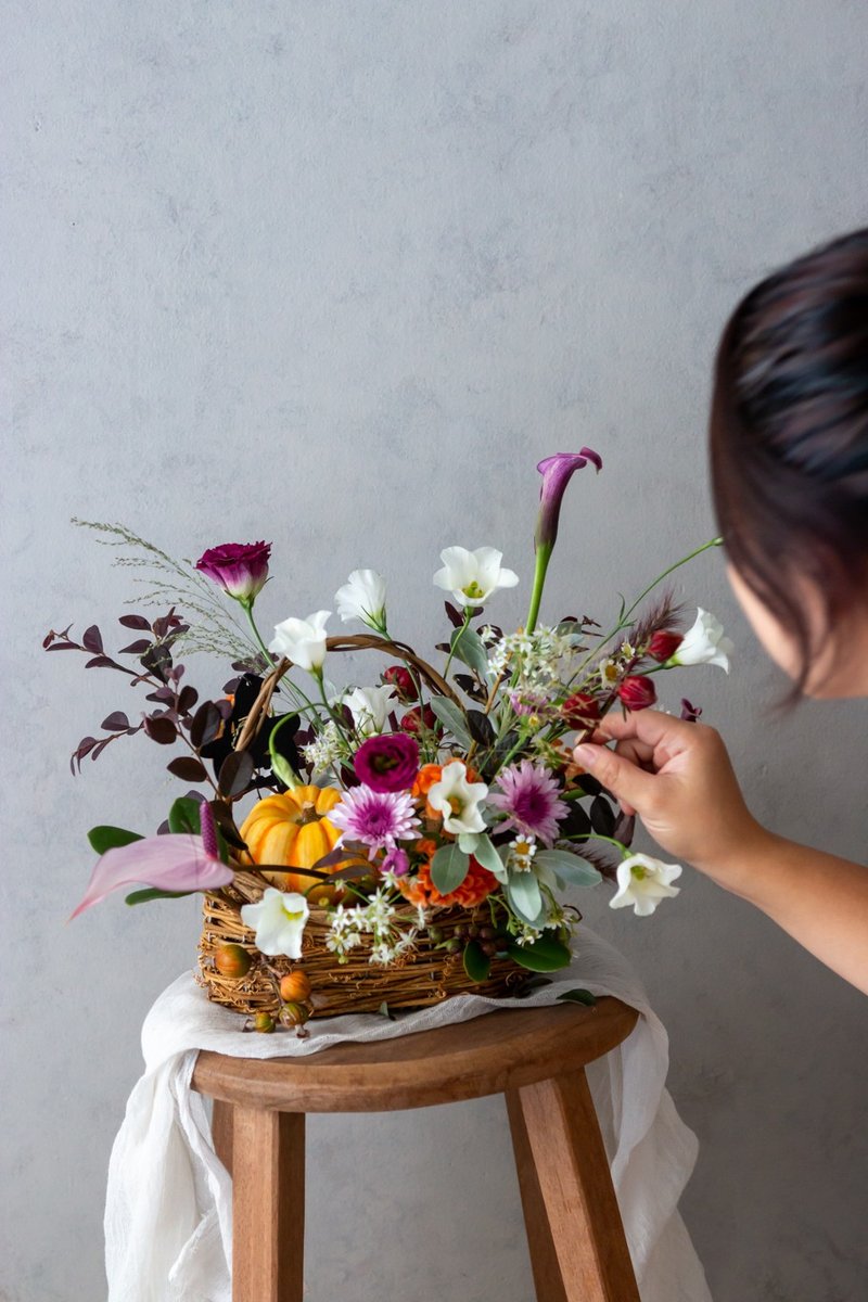 [Halloween Flower Arrangement Course] Pumpkin Basket of Flowers | Flower Course | Beginners Only | Drinks Included - Plants & Floral Arrangement - Plants & Flowers 