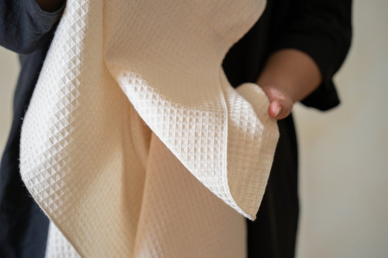 Pure and dye-free #002//Soft cotton honeycomb plaid multifunctional home scarf·shawl - Other - Cotton & Hemp White