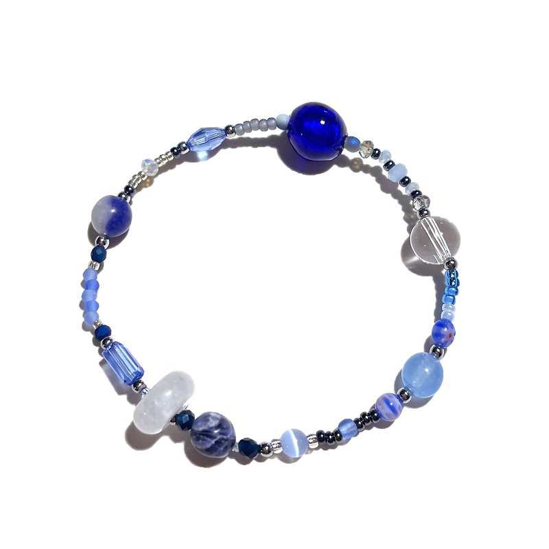Blue Natural Stone Bracelet 017 - สร้อยข้อมือ - เครื่องเพชรพลอย สีน้ำเงิน