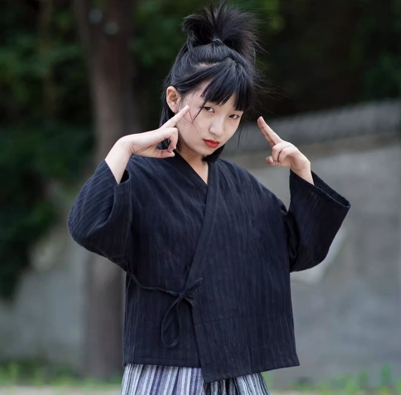 日式和風 復古改良斜襟系帶襯衫 甚平交領和服內搭 無性別穿搭 - 女上衣/長袖上衣 - 其他材質 黑色