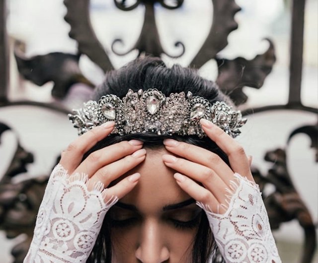 Bridal Crown Faux Pearl Hair Clip Jewellery Silver Rhinestone Wedding Comb Tiara 