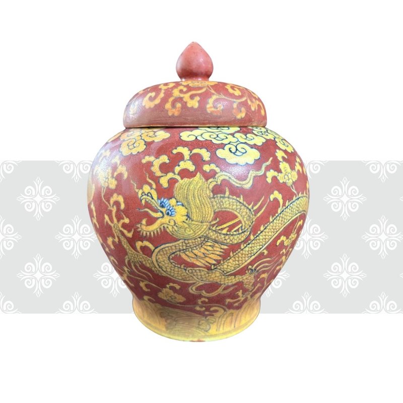 明 嘉靖 紅地黃彩雲龍紋蓋罐 - 花瓶/花器 - 瓷 紅色