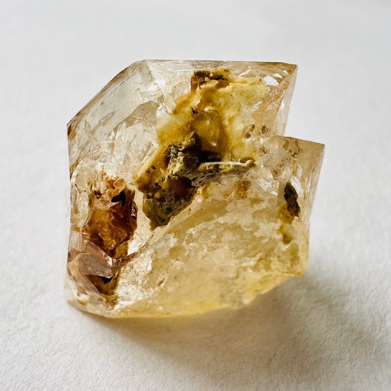 巴基斯坦黃泥骸骨水晶 銀16開窗骨幹水晶 原石原礦標 磁場脈輪 - 擺飾/家飾品 - 其他材質 金色