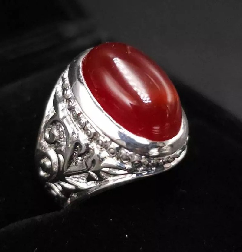 Mens Yemeni Aqeeq Ring Deep Blood Red Yamni Agate Ring For Men Natural Agate man - แหวนทั่วไป - เครื่องเพชรพลอย สีแดง