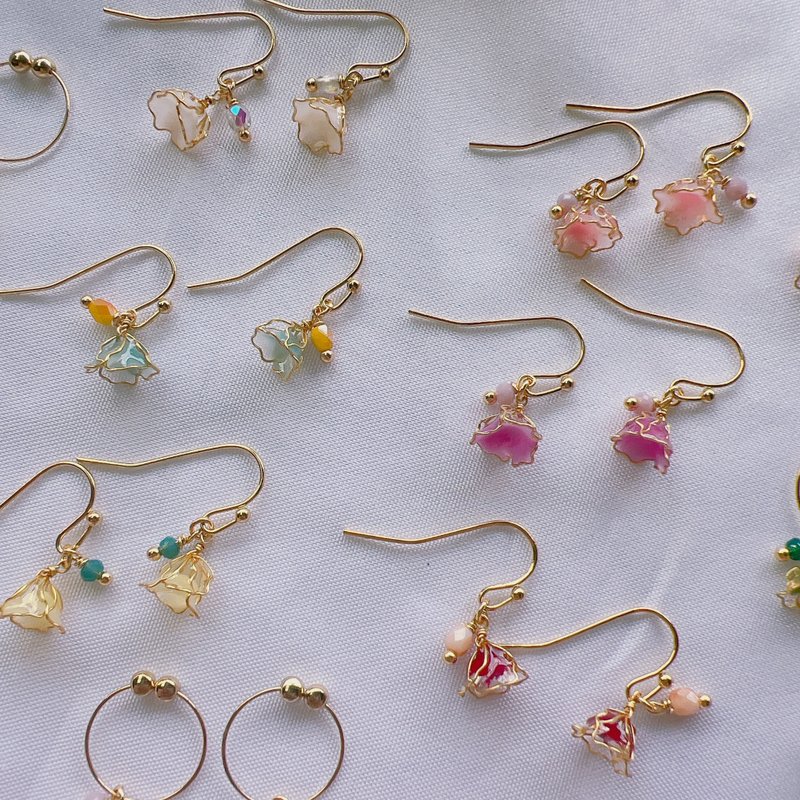 Earrings 7-color small single skirt handmade jewelry UV resin - ต่างหู - เรซิน 