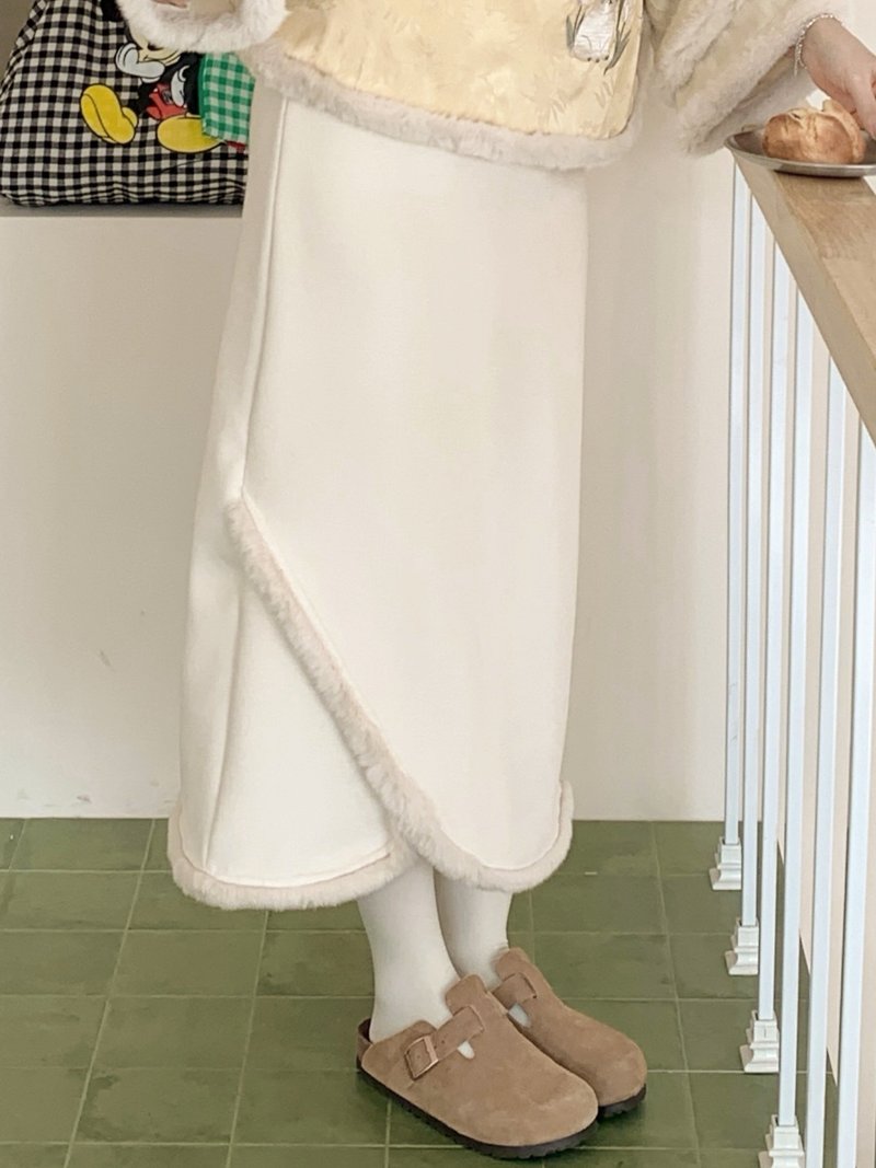 オフホワイト 秋冬 少女風 ふわふわ あったか ウエストゴム レトロスカート 新しいチャイナスタイル 中秋節・春節向け 改良ロングスカート - スカート - ポリエステル ホワイト