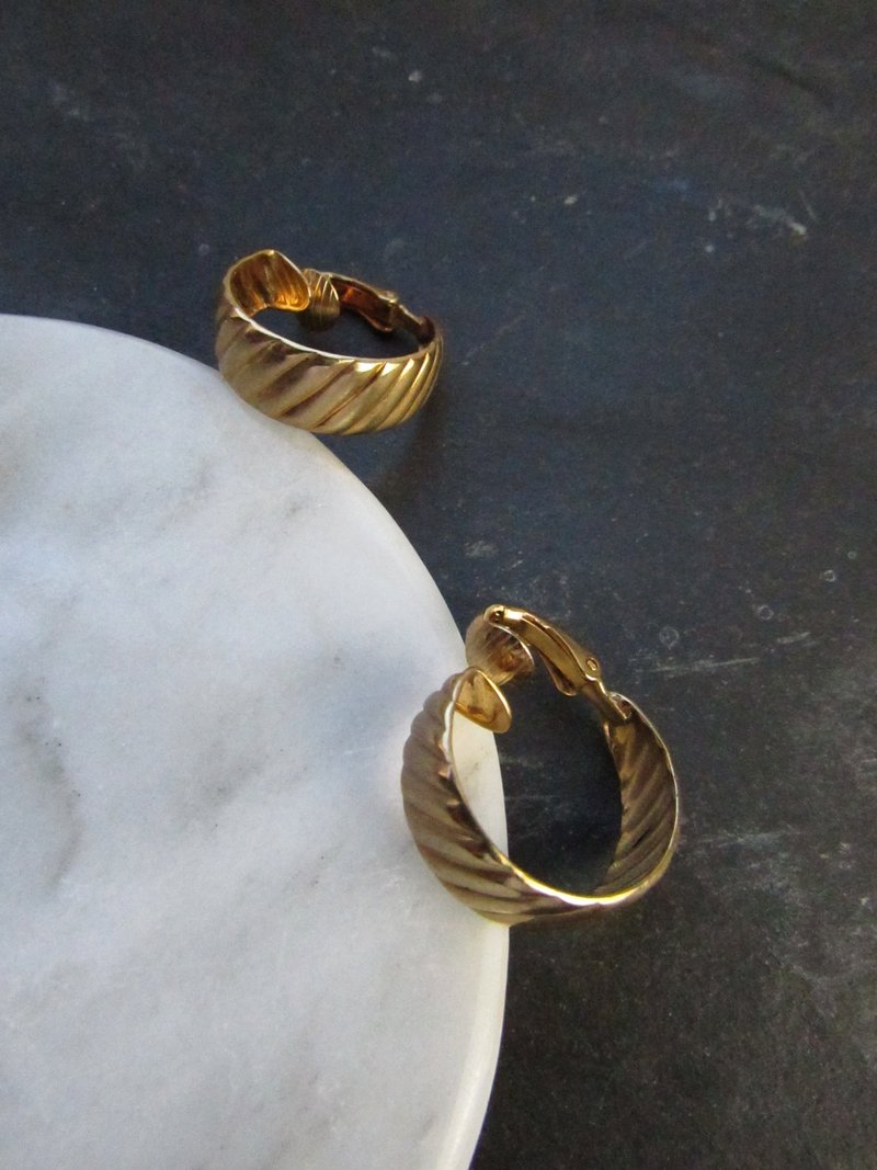 Vintage Textured Hoop Earrings - Earrings & Clip-ons - Precious Metals Gold